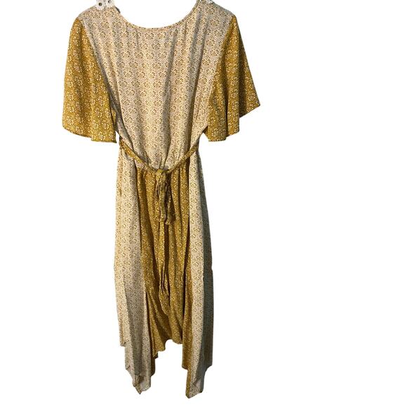 Floral Print Dress with Crochet Trim LC Lauren - Picture 5 of 7